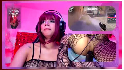 Snapshot of sweetie_cloe chatting on February 15, 7:51 am sweetie_cloe online show from February 15, 7:51 am