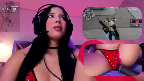 Snapshot of sweetie_cloe chatting on April 13, 9:31 pm sweetie_cloe online show from April 13, 9:31 pm