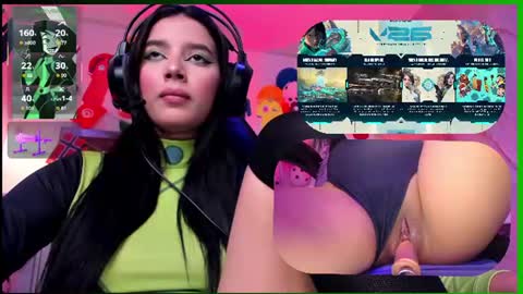 Snapshot of sweetie_cloe chatting on June 26, 9:19 pm sweetie_cloe online show from June 26, 9:19 pm