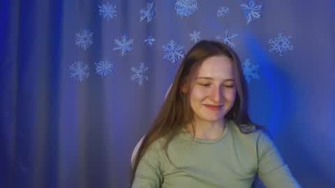 Snapshot of sweetie_lover chatting on December 14, 12:01 am Annie online show from December 14, 12:01 am