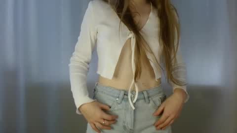 Snapshot of sweetie_lover chatting on September 16, 12:06 pm Annie online show from September 16, 12:06 pm