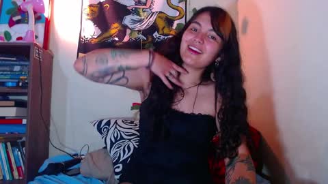 Snapshot of sweetie_maryy chatting on December 30, 12:00 am Maria my insta sweetie maryy online show from December 30, 12:00 am