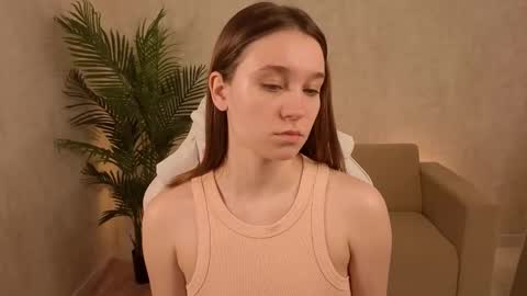 Snapshot of sweetieblush chatting on April 2, 2:20 am Lottie online show from April 2, 2:20 am