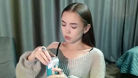 sweetieee_kira online show from November 23, 9:14 pm