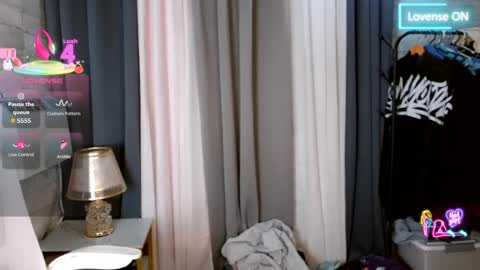 sweetiefox1 online show from May 12, 12:35 pm