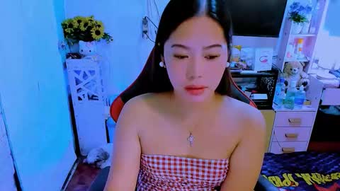 Snapshot of sweetienicole chatting on December 18, 6:47 pm Nicole online show from December 18, 6:47 pm
