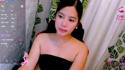 Snapshot of sweetienicole chatting on April 18, 3:27 pm Nicole online show from April 18, 3:27 pm