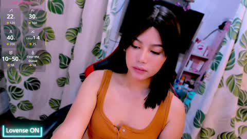 Snapshot of sweetienicole chatting on May 16, 12:18 am Nicole online show from May 16, 12:18 am