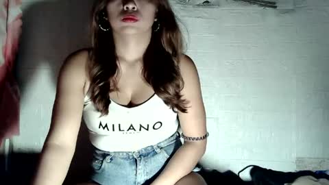 Snapshot of sweetiepiexxxx chatting on July 10, 4:17 am jess online show from July 10, 4:17 am