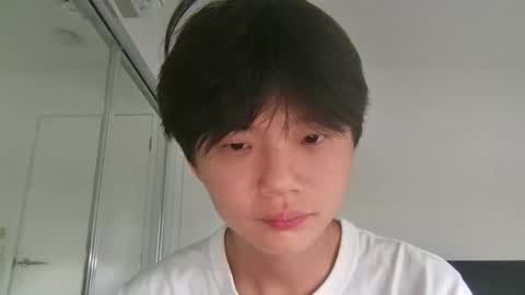 Snapshot of sweetiepuppy421 chatting on January 11, 7:24 am sweetiepuppy421 online show from January 11, 7:24 am