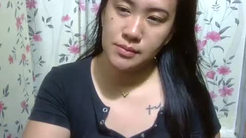 Snapshot of sweetjaii15 chatting on February 5, 10:33 pm sweetjaii15 online show from February 5, 10:33 pm