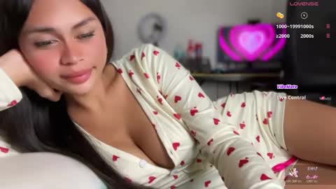 Snapshot of sweetjanne_ chatting on May 4, 3:35 am JANE online show from May 4, 3:35 am