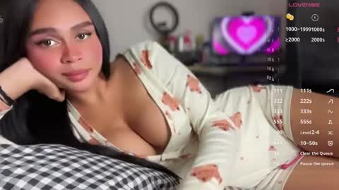 Snapshot of sweetjanne_ chatting on June 1, 5:53 am JANE online show from June 1, 5:53 am