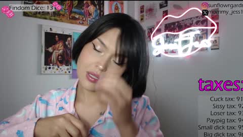 Snapshot of sweetjess01 chatting on December 31, 4:06 am SweetJess online show from December 31, 4:06 am