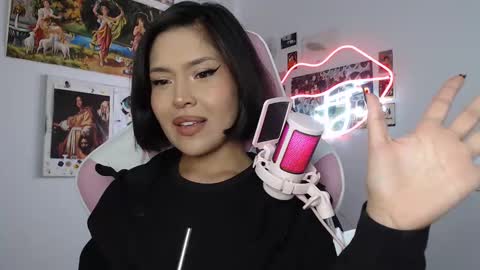 Snapshot of sweetjess01 chatting on March 11, 3:59 am SweetJess online show from March 11, 3:59 am