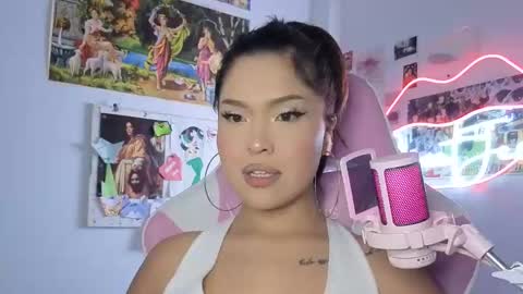 Snapshot of sweetjess01 chatting on January 17, 1:32 am SweetJess online show from January 17, 1:32 am