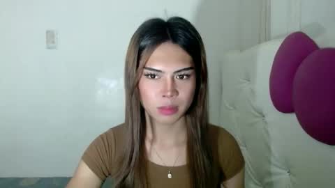 Snapshot of sweetjulia_xoxo chatting on October 4, 9:29 am Julia online show from October 4, 9:29 am