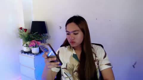 SWEET KEYA online show from March 31, 7:09 am