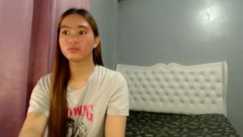 Snapshot of sweetkayexx chatting on April 17, 4:32 pm SWEET KEYA online show from April 17, 4:32 pm