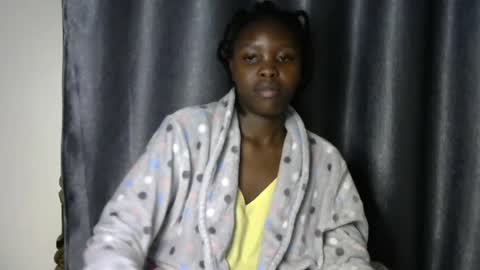 sweetkirrie online show from June 24, 1:04 am