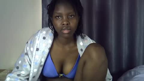 sweetkirrie online show from July 13, 12:19 pm