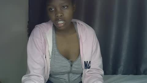 sweetkirrie online show from July 23, 5:05 am