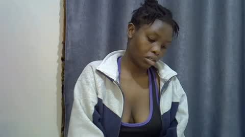 sweetkirrie online show from July 29, 8:40 pm