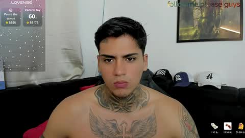 Snapshot of sweetlatinoboy chatting on April 8, 10:32 pm SWEETLATINBOY online show from April 8, 10:32 pm