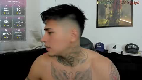 Snapshot of sweetlatinoboy chatting on April 12, 10:31 am SWEETLATINBOY online show from April 12, 10:31 am