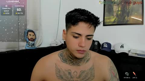 Snapshot of sweetlatinoboy chatting on April 18, 11:14 am SWEETLATINBOY online show from April 18, 11:14 am
