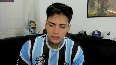 Snapshot of sweetlatinoboy chatting on April 23, 11:31 am SWEETLATINBOY online show from April 23, 11:31 am