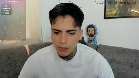 Snapshot of sweetlatinoboy chatting on June 20, 12:19 pm SWEETLATINBOY online show from June 20, 12:19 pm