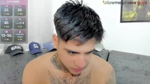 Snapshot of sweetlatinoboy chatting on July 4, 10:10 am SWEETLATINBOY online show from July 4, 10:10 am