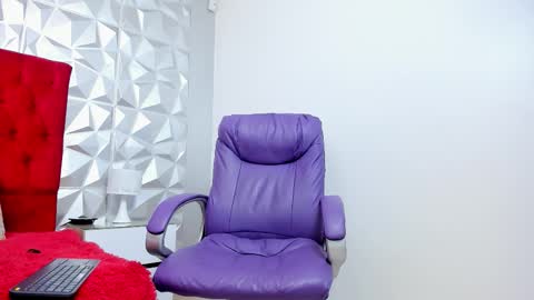 Lauren online show from January 14, 5:35 am