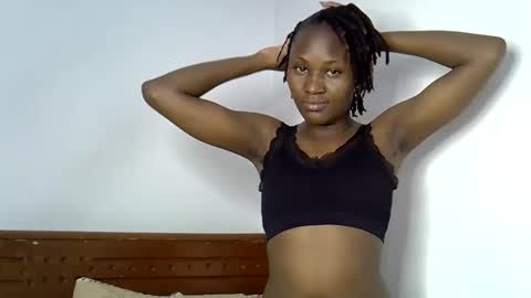 Titi online show from May 7, 3:06 pm