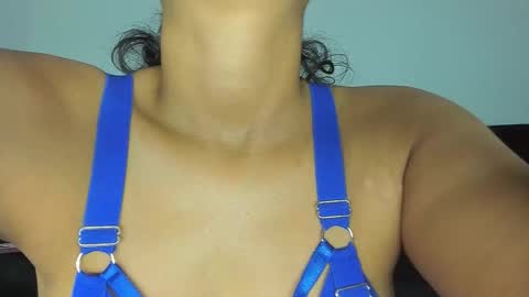 Azulandvioleta online show from March 27, 11:10 am