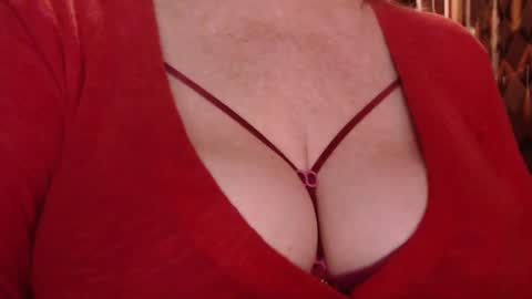 Snapshot of sweetli_angel chatting on September 11, 2:55 am sweetli_angel online show from September 11, 2:55 am