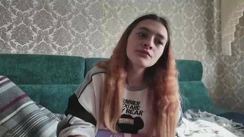 sweetliaison online show from April 18, 6:06 am