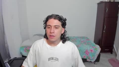 Lian online show from May 17, 12:41 am