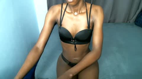 sweetlilly2540 online show from October 5, 10:46 am