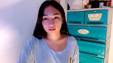 Snapshot of sweetlilly_18 chatting on September 18, 3:58 pm Lilly online show from September 18, 3:58 pm