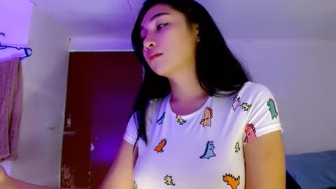 Snapshot of sweetlilly_18 chatting on September 27, 4:06 am Lilly online show from September 27, 4:06 am