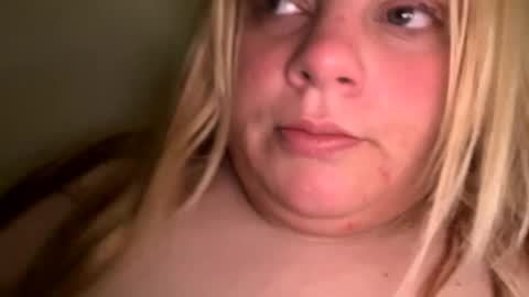 Lisa  online show from February 28, 4:20 pm