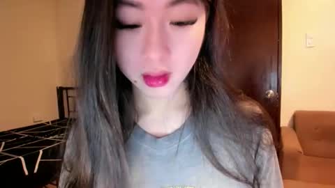 Snapshot of sweetlovepinay04 chatting on September 23, 10:57 pm Zoe online show from September 23, 10:57 pm