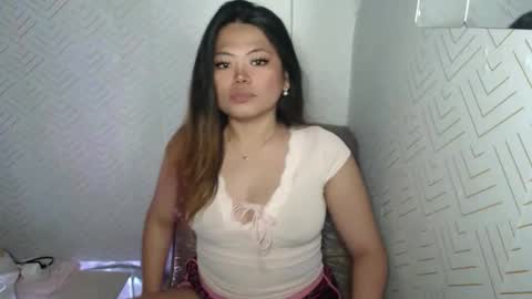 NICOLE online show from May 18, 9:09 pm