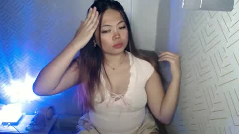 NICOLE online show from May 19, 7:53 pm