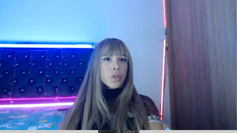 Snapshot of sweetmagic6 chatting on April 5, 7:16 am sweetmagic6 online show from April 5, 7:16 am