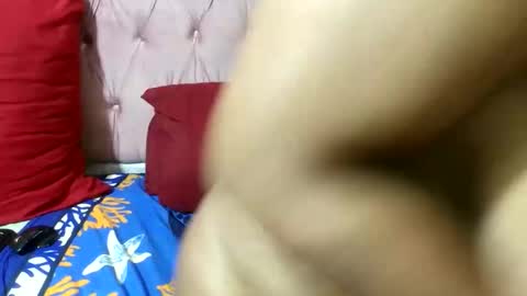 sweetmellowx1 online show from January 6, 8:12 pm