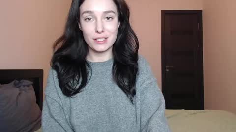 Snapshot of sweetmiaa chatting on May 3, 12:44 pm Mia online show from May 3, 12:44 pm