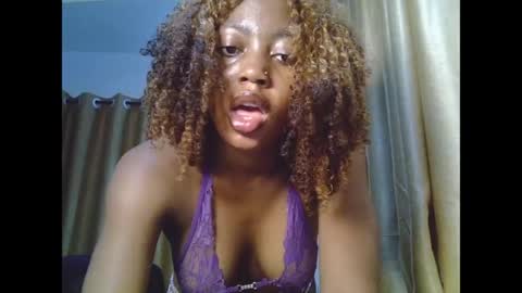 Snapshot of sweetmila9 chatting on April 13, 5:46 am sweetmila9 online show from April 13, 5:46 am